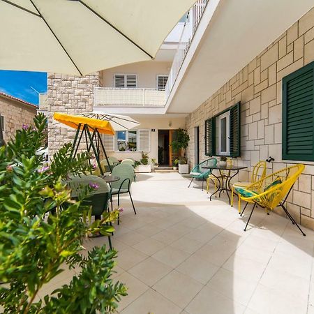 Apartmani Ujdur Gradac  Exteriör bild