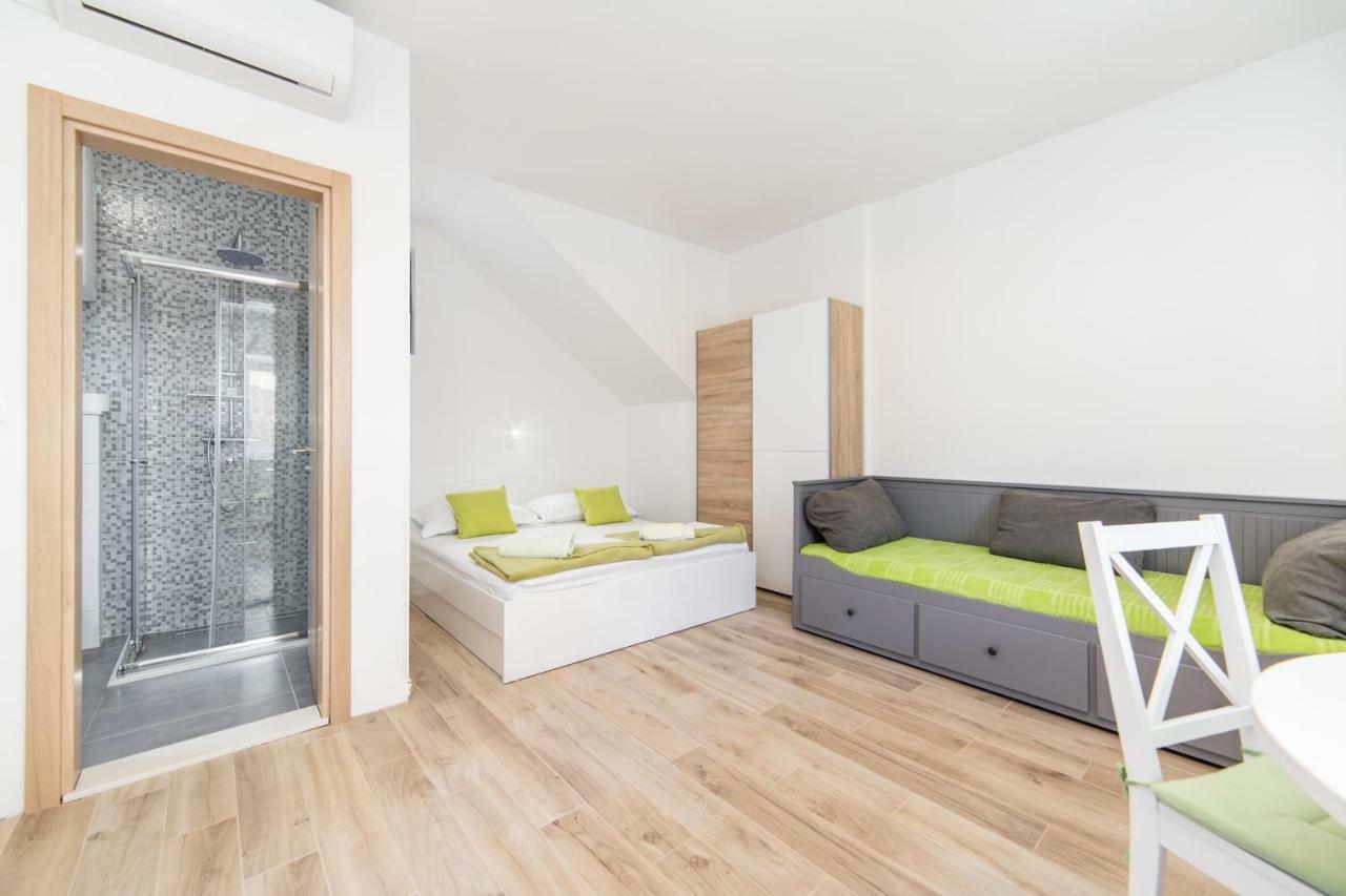 Apartmani Ujdur Gradac  Exteriör bild