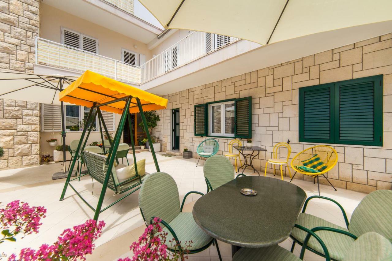 Apartmani Ujdur Gradac  Exteriör bild